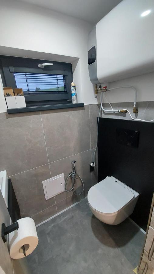 Apartman Cassovia Holcikovce Buitenkant foto
